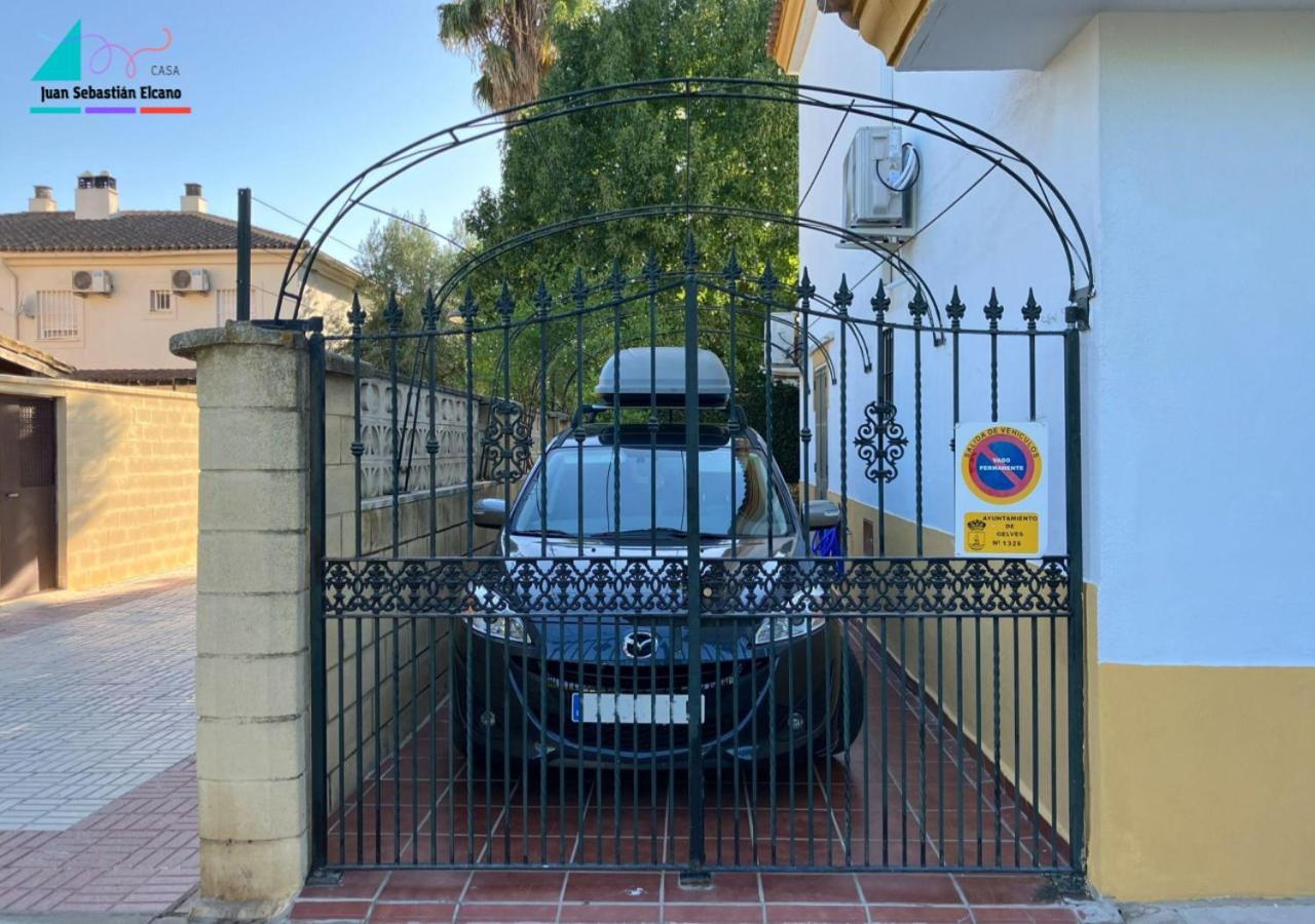 Casa Juan Sebastian Elcano Gelves エクステリア 写真